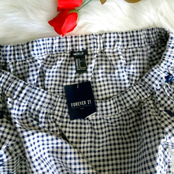 πHPπ Forever 21 Off the Shoulder Cropped Blouse - Picture 4 of 5